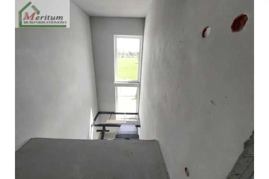 Krosno, OSTATNIE DWA WOLNE SEGMENTY ZA 640 000 ZŁ.